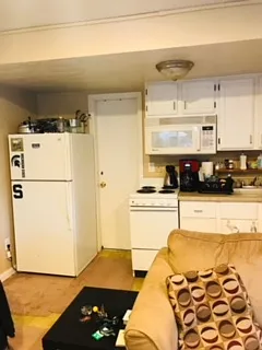 955 Abbot Rd — Photo 4