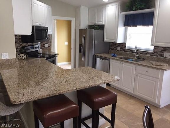 4th image of 28891 Vermillion Ln