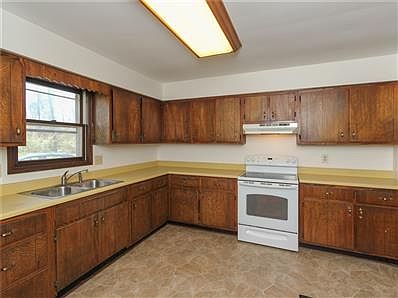 5th image of 10478 Margene Dr