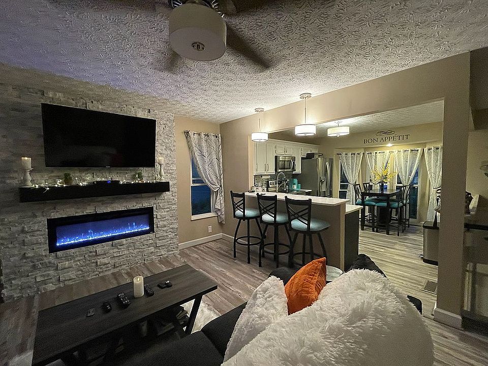 1st image of 7946 Fawncreek Dr