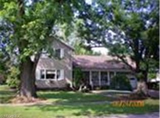 28 Dorset Rd, Jefferson, OH 44047