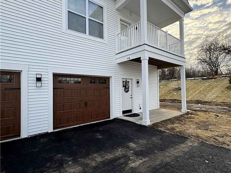 205 Erie Ridge Dr — Photo 9