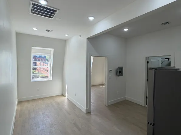 67 Lincoln Park, Newark, NJ