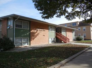 Lamplighter Park Plaza - 422 N. 11th, Manhattan, KS 66502