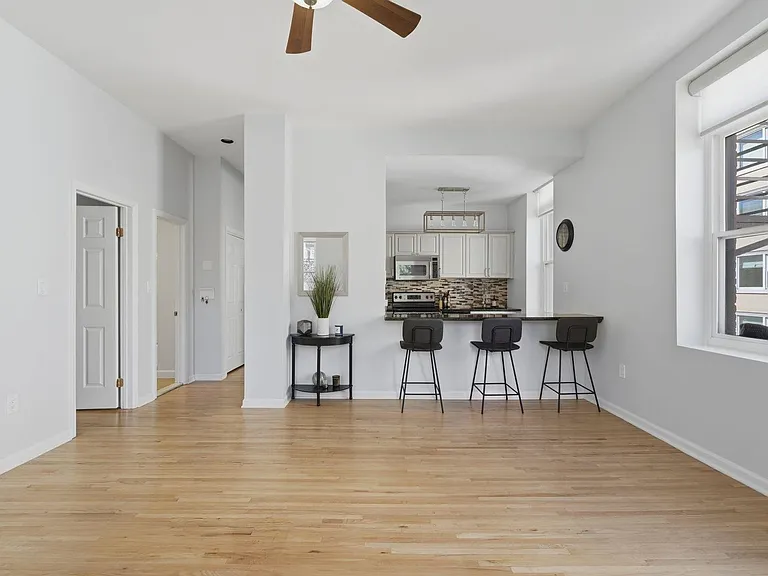 818 Jefferson St #3C — Photo 5