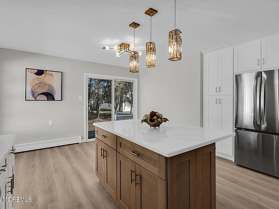 5th image of 336 Saint Thomas Drive