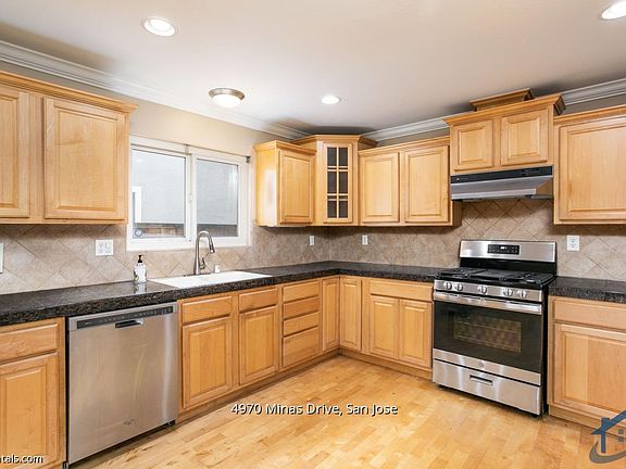 3rd image of 4970 Minas Dr