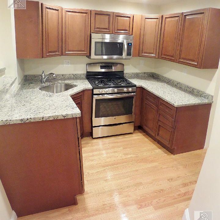 1st image of 69 Egmont St #1