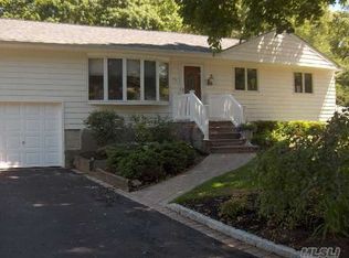 73 Cornehlsen Dr, Huntington Station, NY 11746
