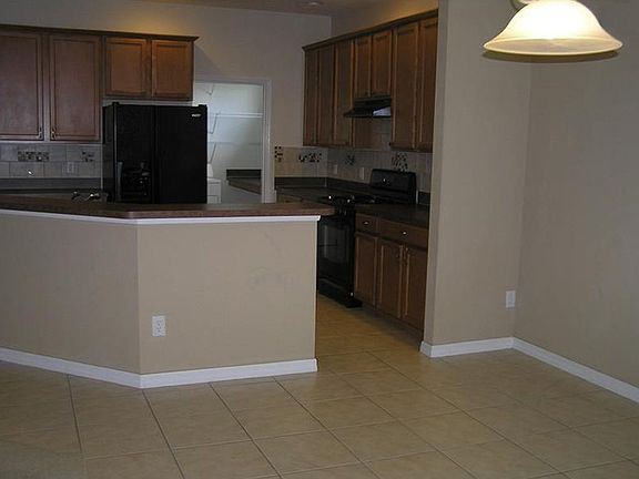 Kitchen & Breakfast Nook