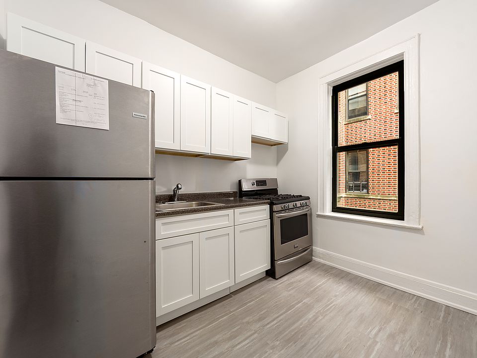 1st image of 3150 33rd St APT 3B