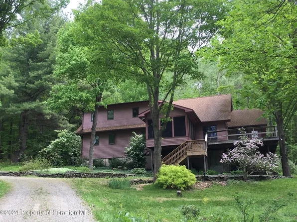 1975 Valley View Rd, Montrose, PA 18801