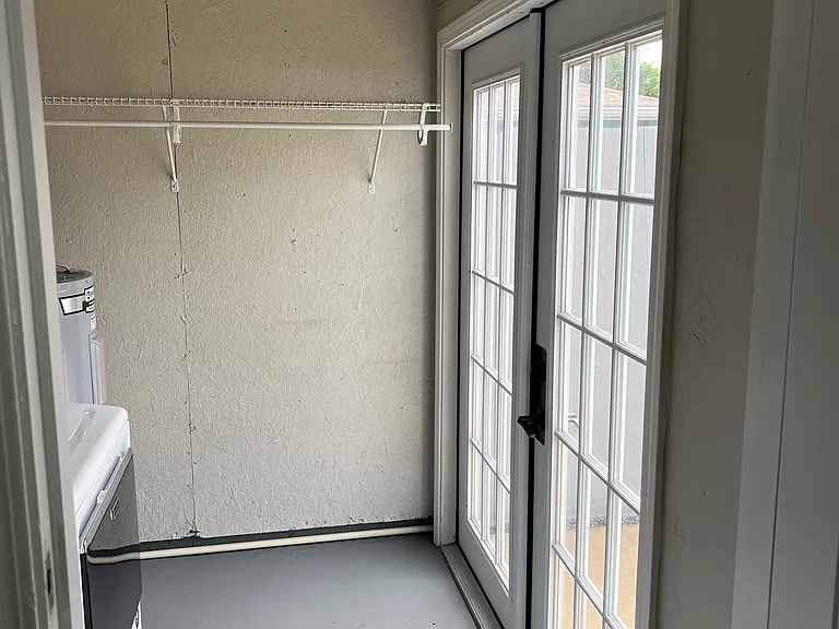 8315 Elizabeth Ave — Photo 13