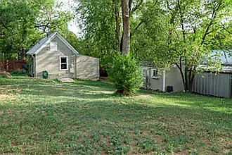 406 Spring St — Photo 13