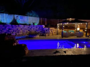 825 Robin Rd, Muscatine, IA 52761