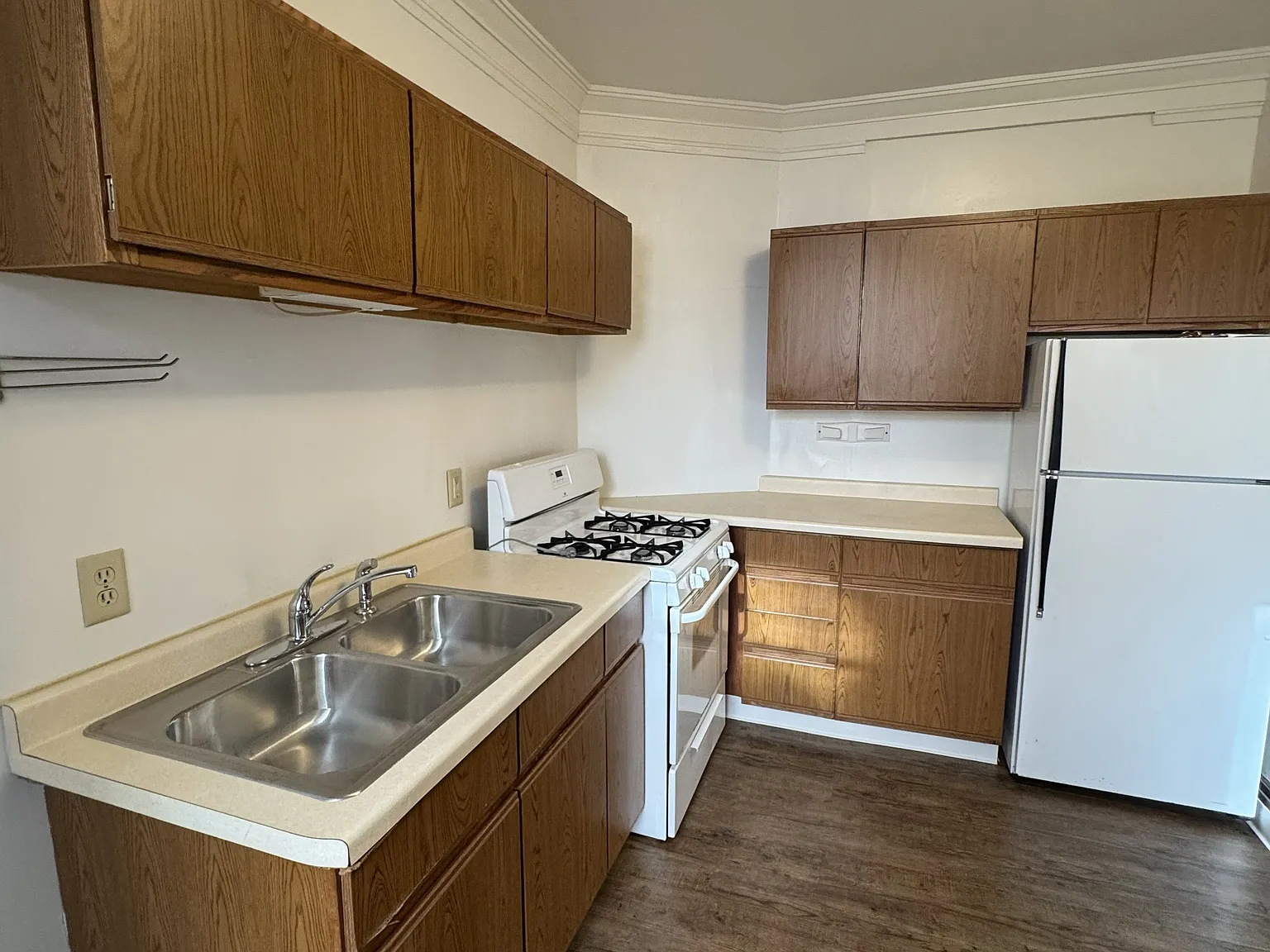 Studio, 335 sqft, $1,075 — Photo 4
