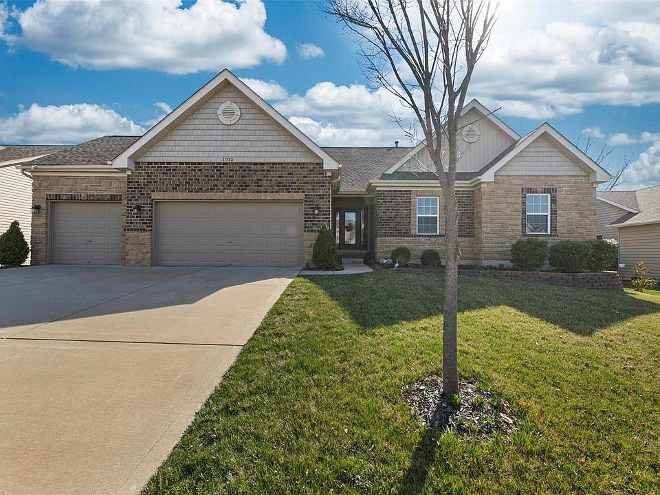 1012 Pleasant Meadow Dr, Lake Saint Louis, MO 63367 Zillow