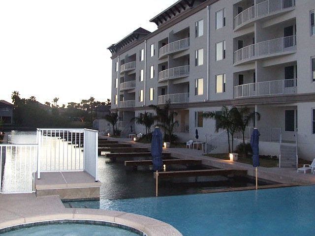 1st image of 5909 Padre Blvd