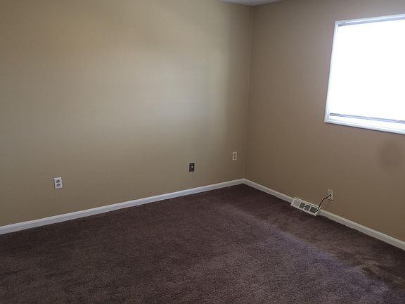 4th image of 1646 Foxhaven Dr #4