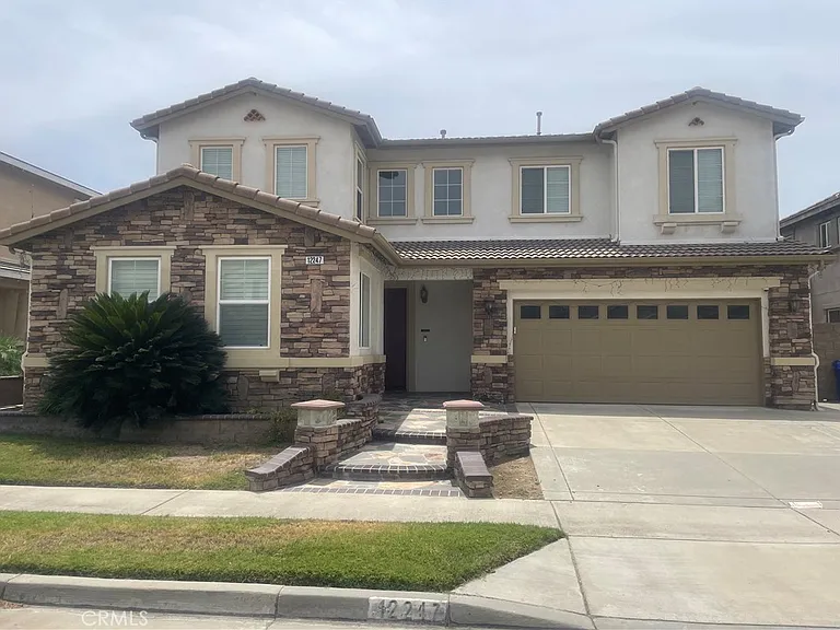 12247 Iron Stone Dr — Photo 2