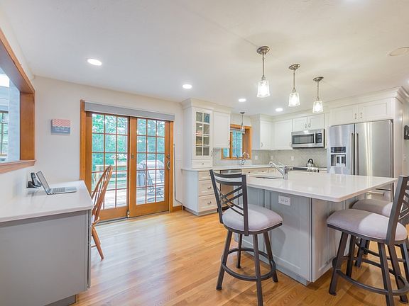 4th image of 85 Andrews Way