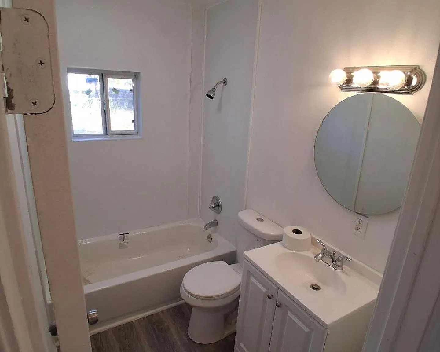 JW 207 Temple Avenue — Photo 2
