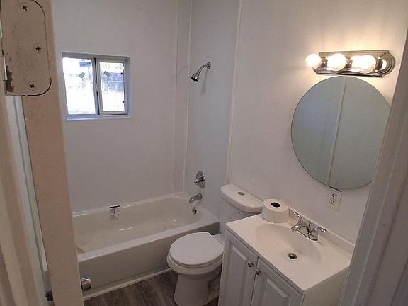 2nd image of 207 Temple Ave #A