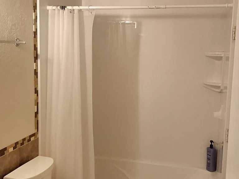 1108 Menlo Dr — Photo 4