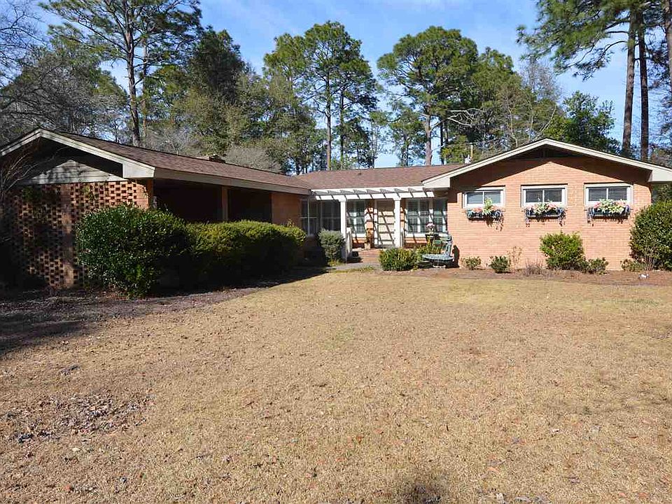 1st image of 546 Lyndale Dr