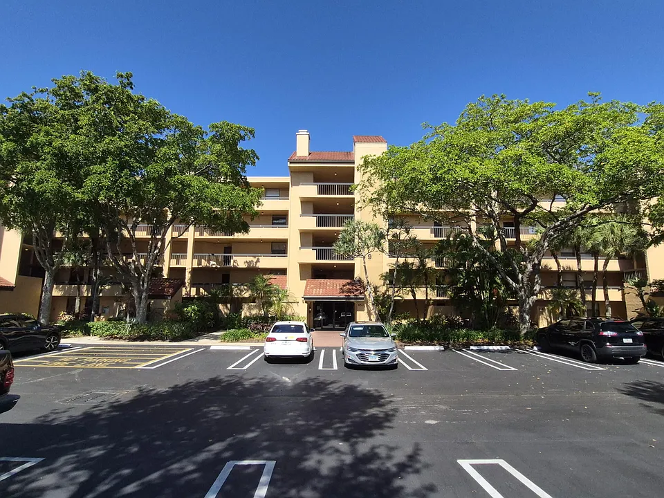 450 Egret Cir #9510