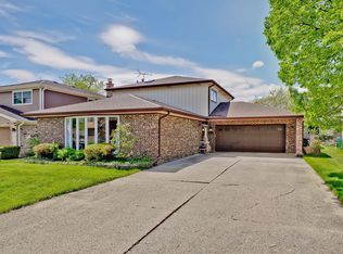 1010 N Delphia Ave, Park Ridge, IL 60068