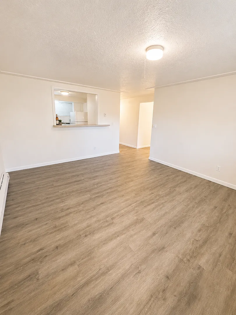 2BR/2BA across from EWU! — Photo 2