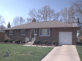 3825 Shamrock Dr, Columbus, OH 43227