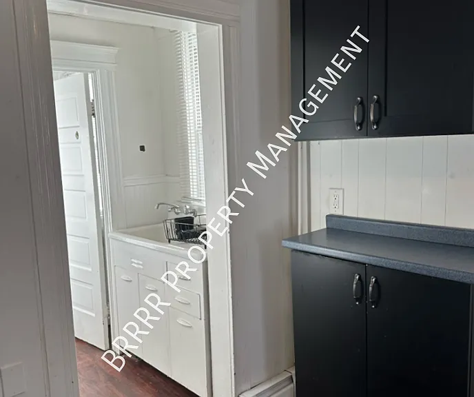510 Kosciuszko St #A — Photo 3