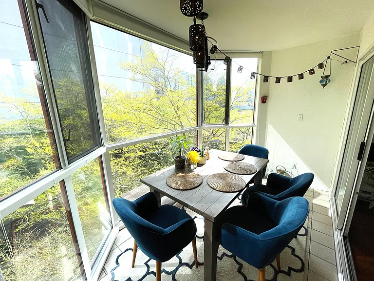 811 Helmcken St #407 — Photo 10