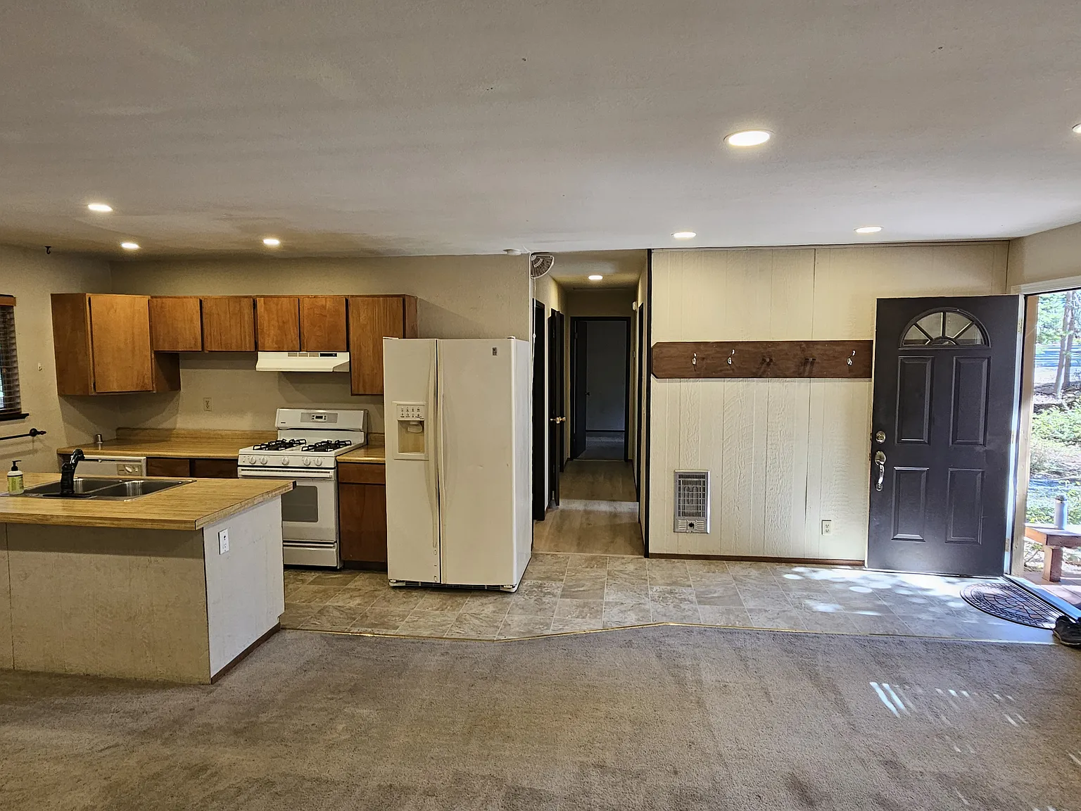 13184 Davos Dr — Photo 4