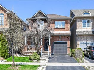 33 Panorama Way, Hamilton, ON L8E6C6