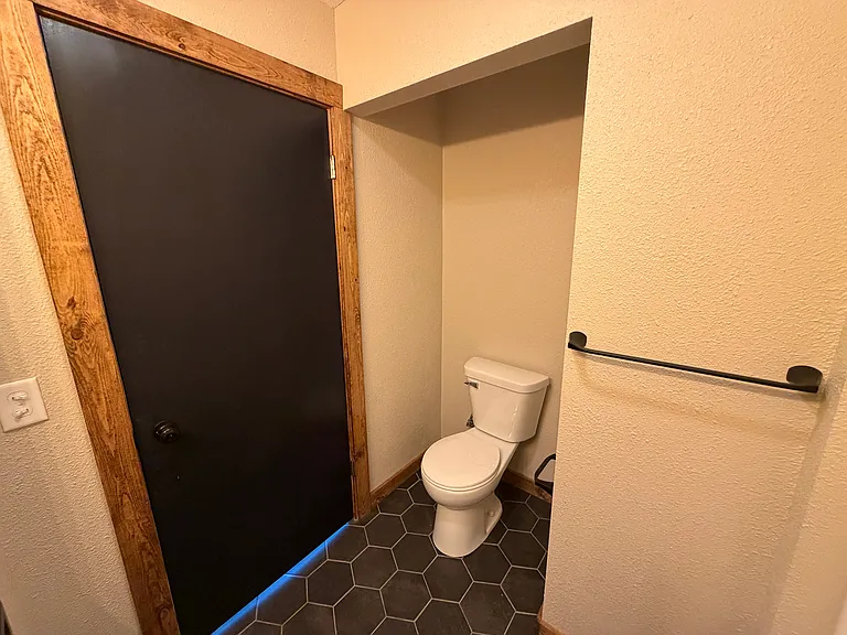 501 Iron St #2 — Photo 8