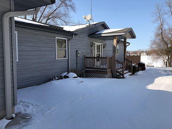 Front with covered deck