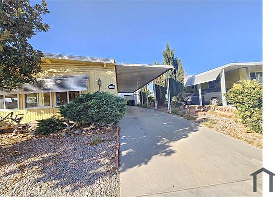 3rd image of 1272 W Johnston Ave