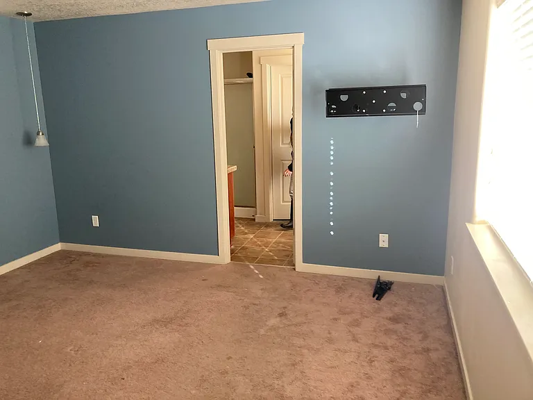 4219 NE 34th Way — Photo 4