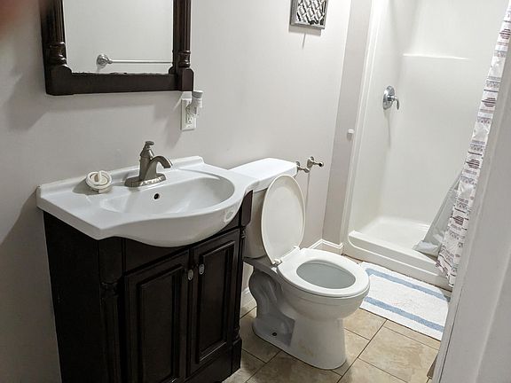 3rd image of 21 Brook St #21B