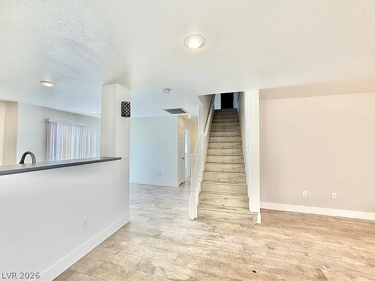 5863 Rose Tiara Dr — Photo 5