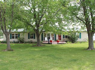 1018 E 2100 Rd, Eudora, KS 66025