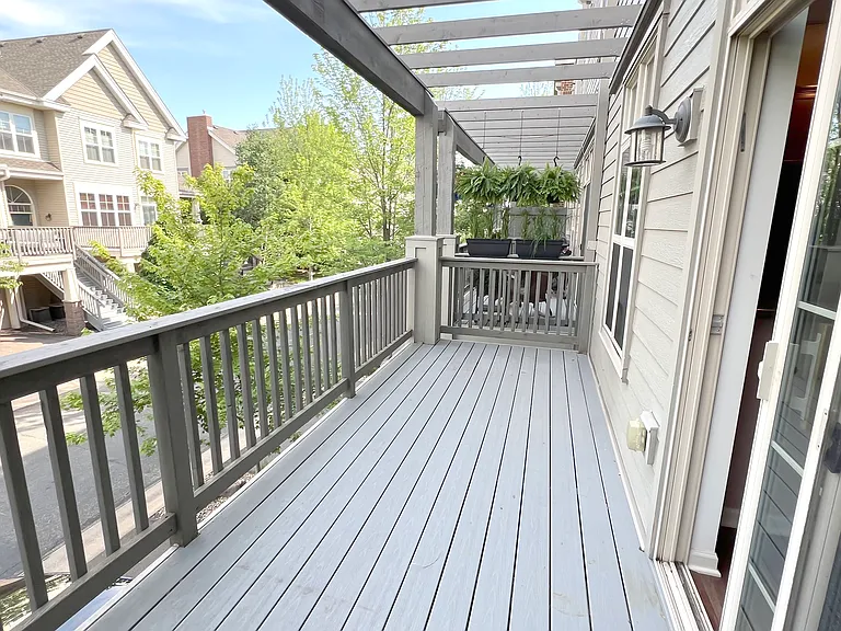 8136 Main St N — Photo 16