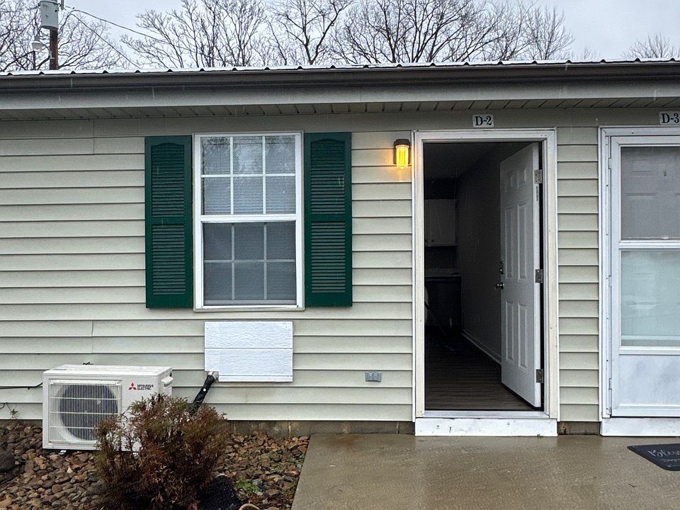 1st image of 340 Briar Ave W #C1