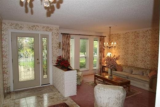 2nd image of 1400 Chesterton Dr