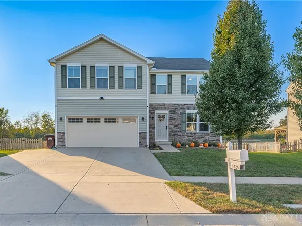 1224 Shannon Ln, Xenia, OH 45385