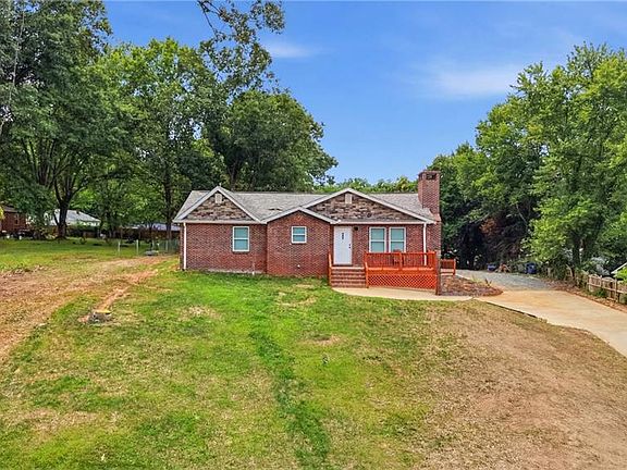 3rd image of 235 Quail Dr