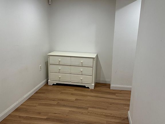 3rd image of 573 Center Dyre Ave